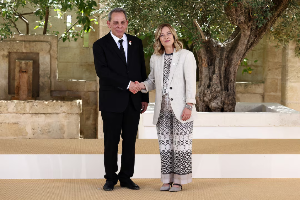 Tunisia urges Europe to increase assistance to tackle migration crisis