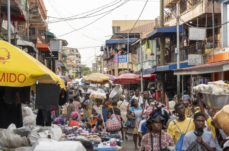 Ghana Bondholders overwhelmingly support debt restructuring (Bloomberg)