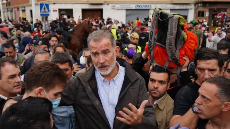 Angry crowds confront Spanish king on visit to flood-hit Valencia