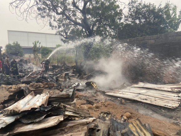Four-month-old baby dies in Kissiman Junction slum fire – MyJoyOnline