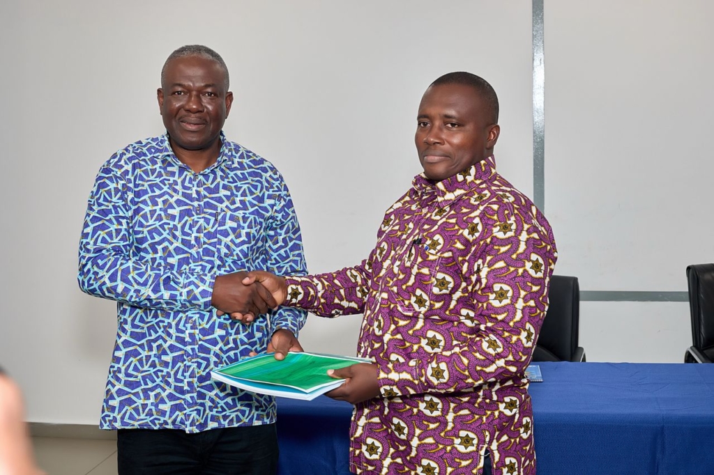 Samuel Kofi Ahiave hands over to Kow Eduakwa Sam as Ag. CEO of Bui Power Authority – MyJoyOnline
