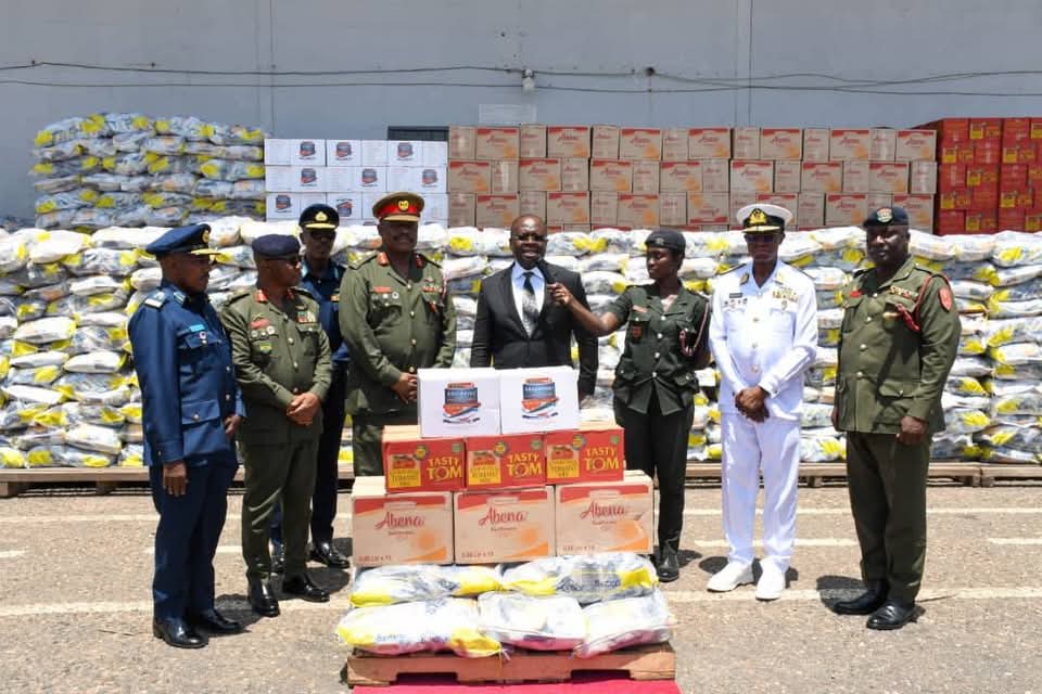 Defence Minister donates food Items to GAF; hopeful it’ll boost morale of the troops – MyJoyOnline