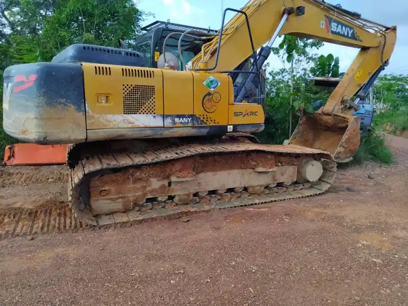 Military, Forestry Commission confiscate 10 excavators and a bulldozer in Tano Anwia Forest Reserve – MyJoyOnline