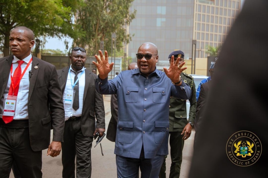 Photos: Mahama visits Mali as part of 'good neighbourliness' tour