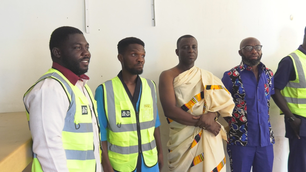Citizen Kofi supports Buz Stop Boys – MyJoyOnline