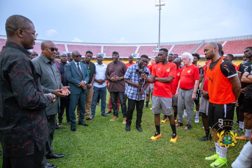 Photos: Mahama visits Black Stars during training session ahead of Chad clash – MyJoyOnline