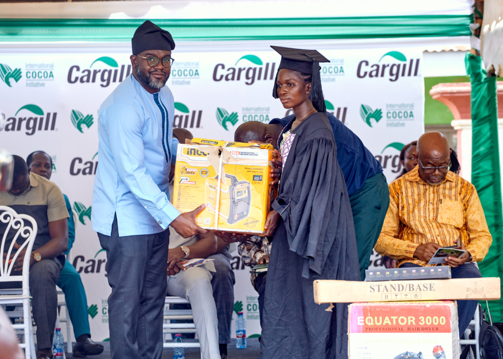 Cargill, ICI celebrate graduation of 60 youth from cocoa-growing communities Cargill, ICI celebrate graduation of 60 youth from cocoa-growing communities