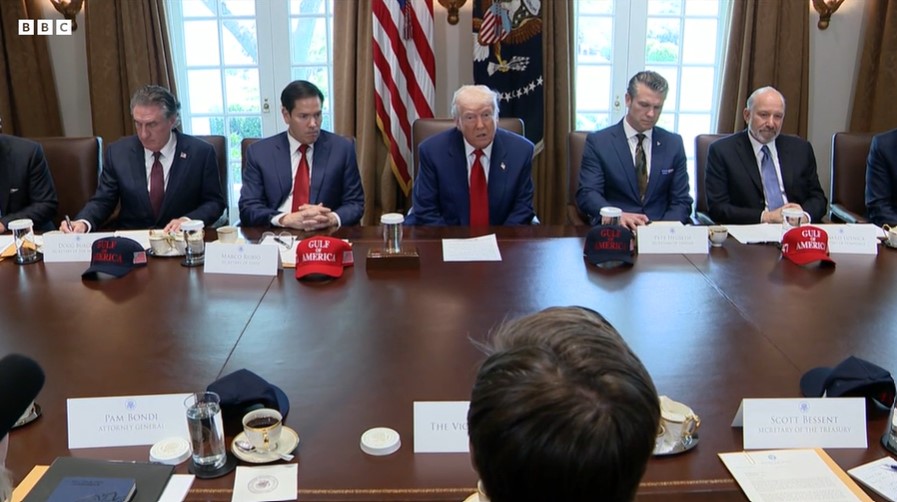 Trump tells business chiefs he needs ‘little bit of time’ as US economy shrinks 2 Trump briefing top