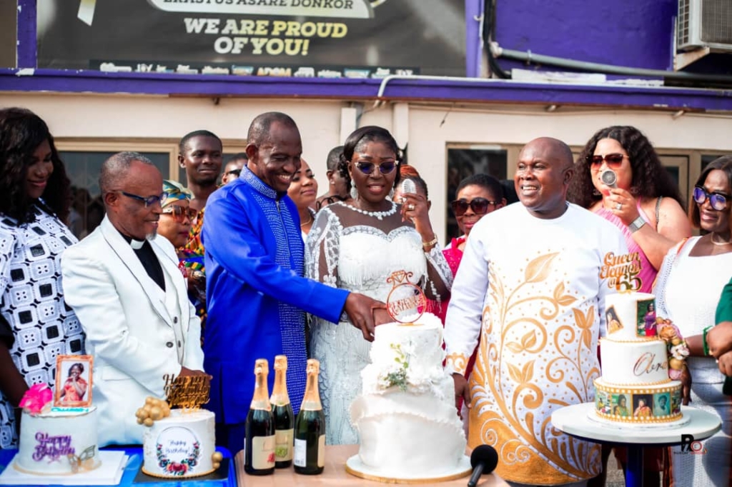 A ‘She King’ of Radio: Nhyira FM’s Mama Effe drops her mic and headphone after 28 years – MyJoyOnline