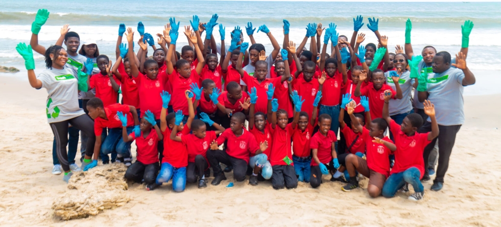 Youth turn over 3.6 tonnes of waste under Trashformed Initiative – MyJoyOnline