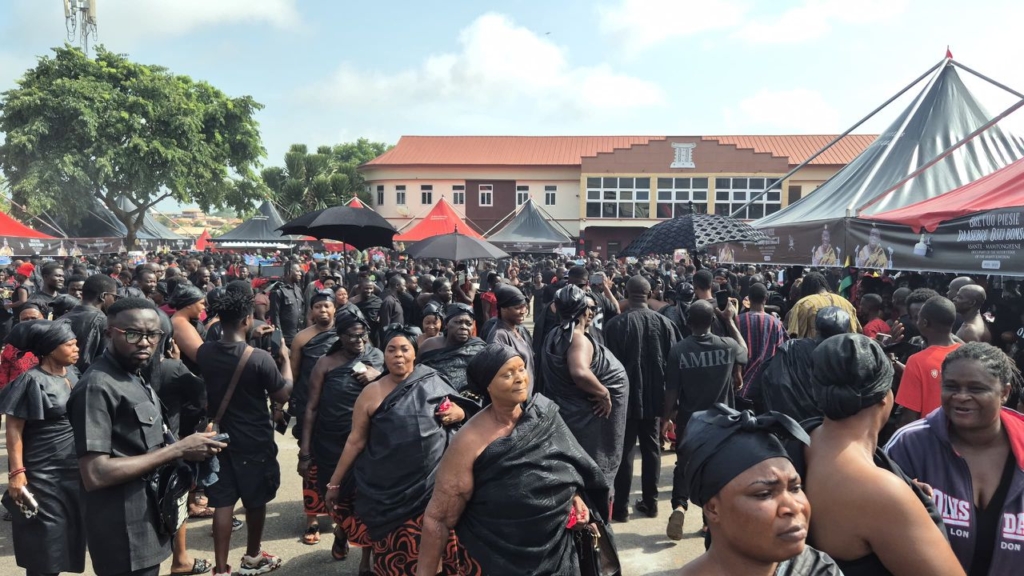 Asante Mamponghene’s burial rites attract...