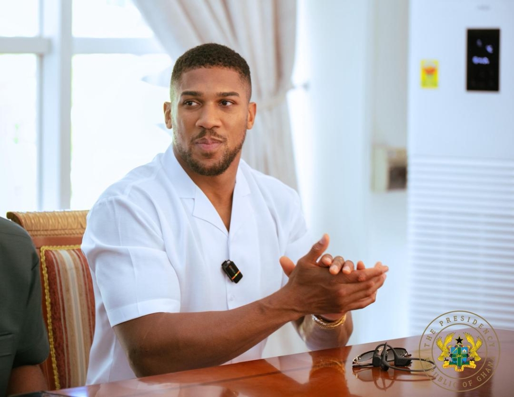 Photos: Anthony Joshua visits to Jubilee House after 'Battle of the Beasts' boxing event Photos: Anthony Joshua visits to Jubilee House after 'Battle of the Beasts' boxing event