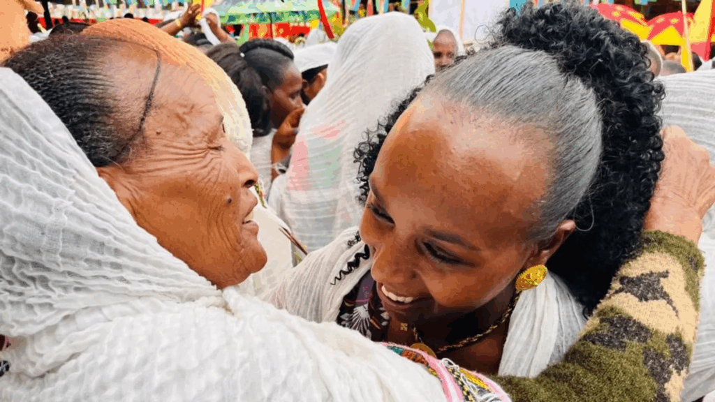 Joyful Ethiopians and Eritreans embrace at rare border reopening – MyJoyOnline