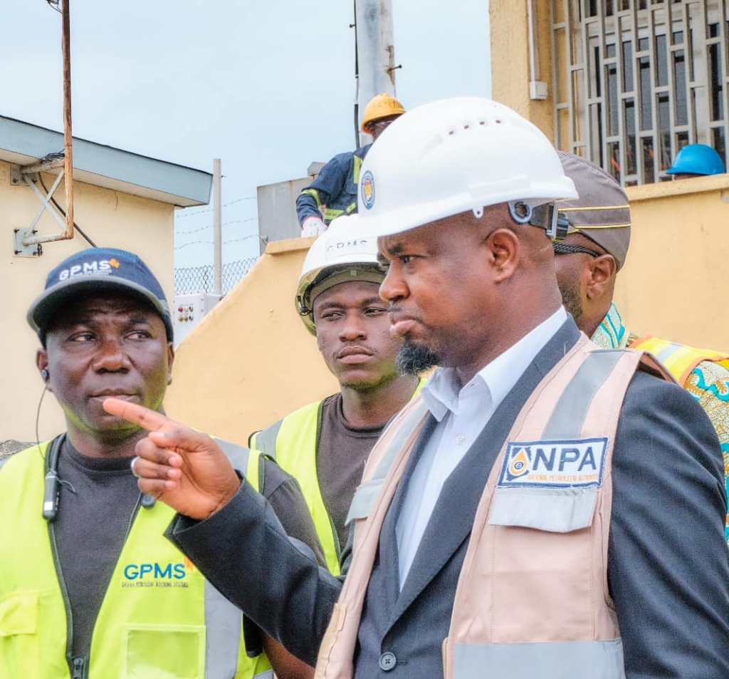 NPA boss inspects Aviation fuel discharge at Tema Oil Jetty – MyJoyOnline