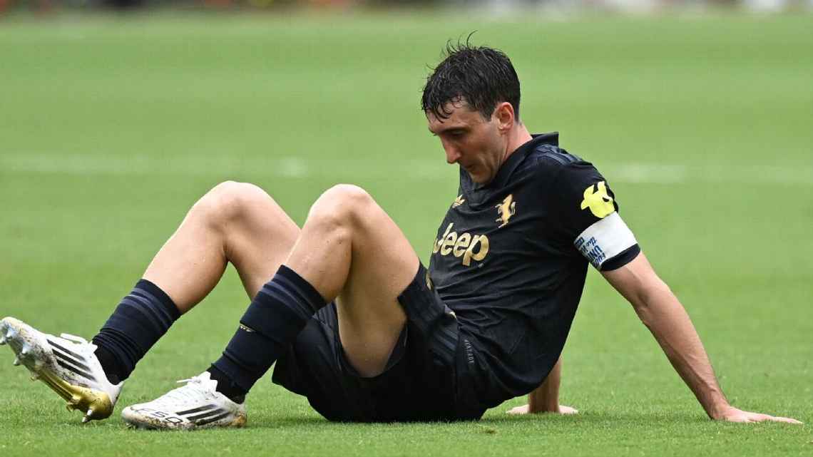 FIFA CWC: Ten Juventus players asked to be replaced during loss to Real Madrid as brutal conditions take toll in Miami 2 i