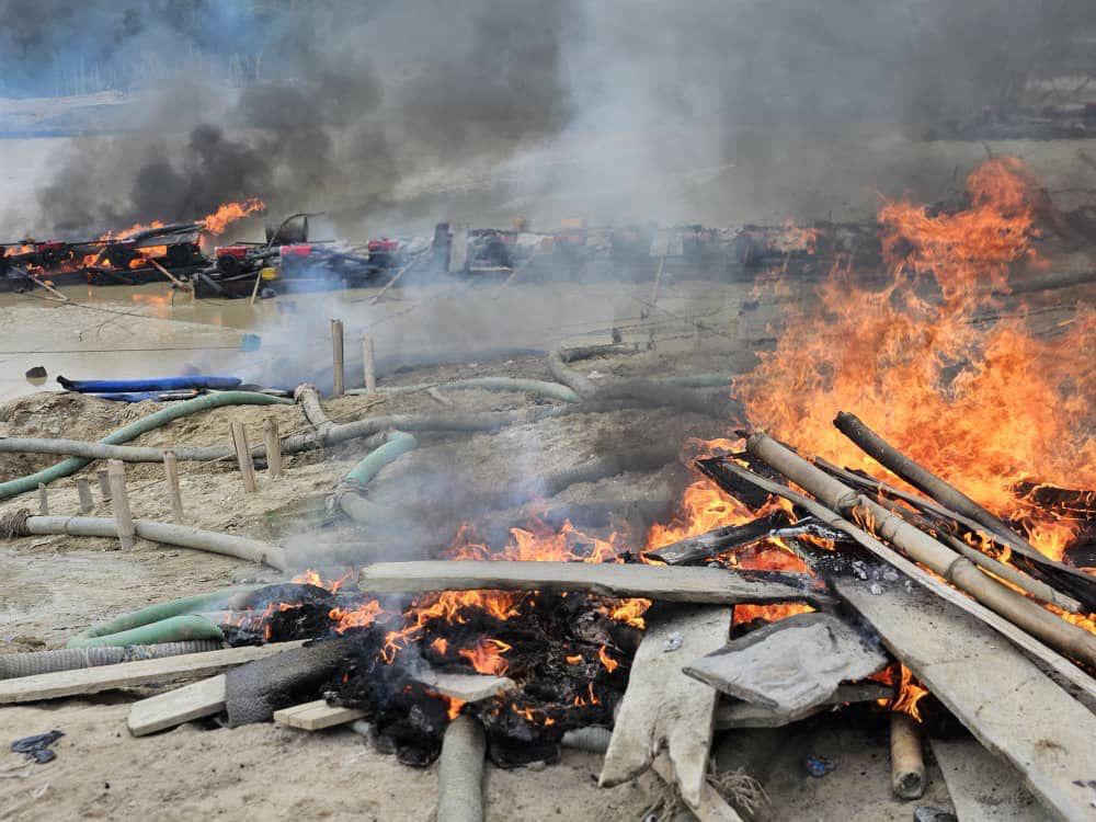 NAIMOS, Blue Water Guards seize 50 chanfang machines in major operation on Ankobra River – MyJoyOnline