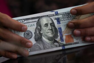 BoG to sell up to $1bn in August as cedi faces fresh dollar demand pressure