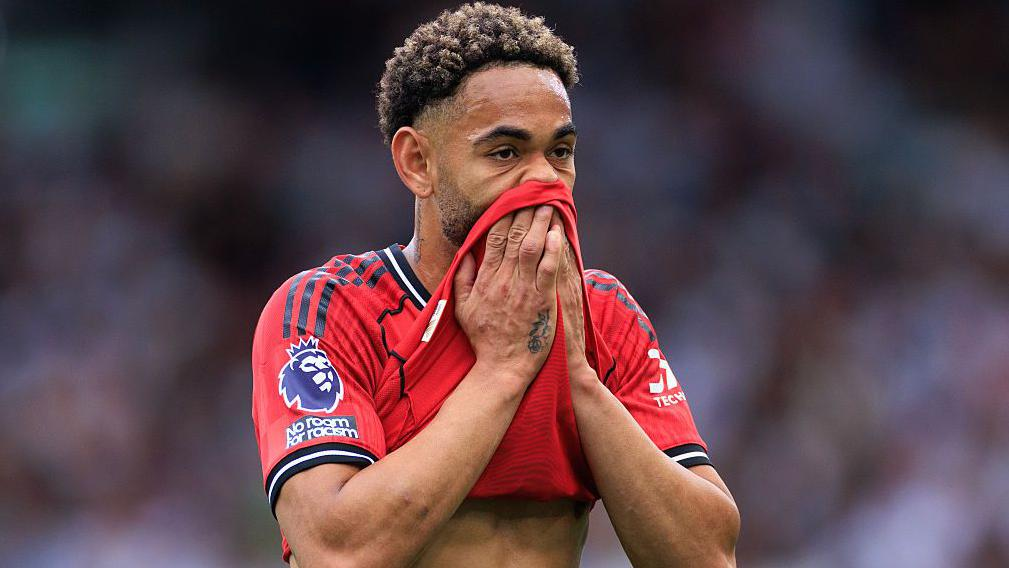 Teething problems for Manchester United’s £200m frontline – MyJoyOnline