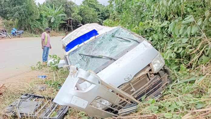 15 escape death after tyre burst at Asikyire Nkwanta – MyJoyOnline