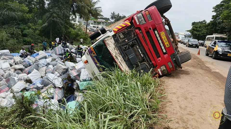 One dead in truck accident on Cape Coast–Accra highway – MyJoyOnline