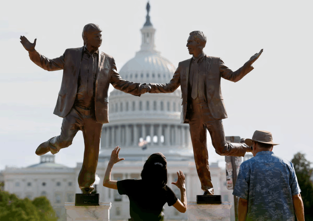 Statue of Trump holding hands with Epstein removed from Washington’s National Mall – MyJoyOnline