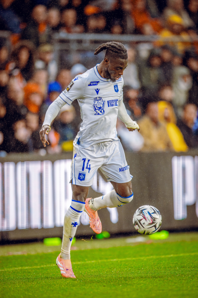 Photos: Mensah and Owusu in action for Auxerre