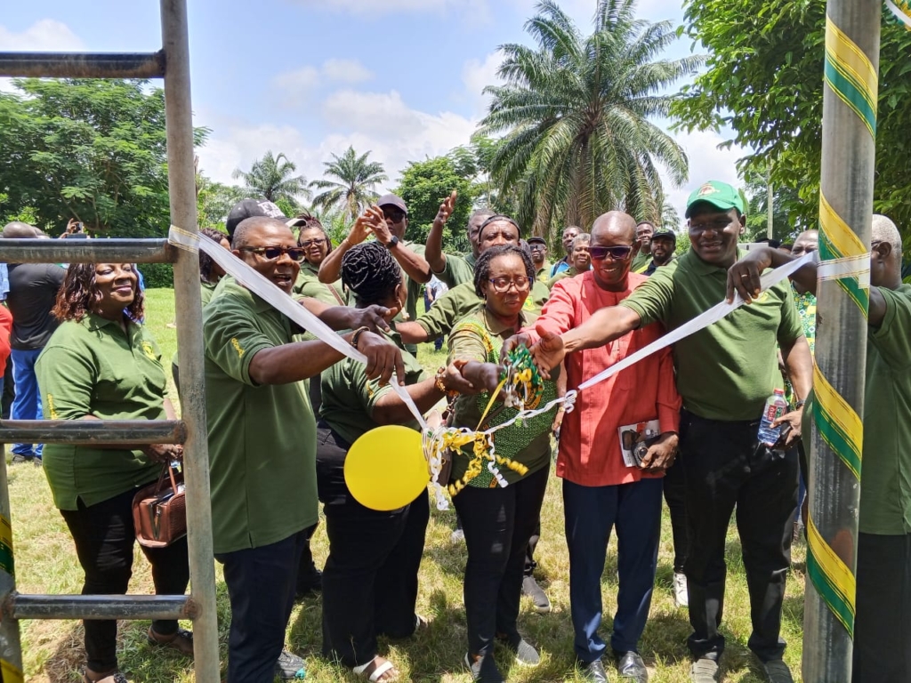 GHANASS ’85 Year group donates water system and toilet facility to school – MyJoyOnline GHANASS ’85 Year group donates water system and toilet facility to school – MyJoyOnline