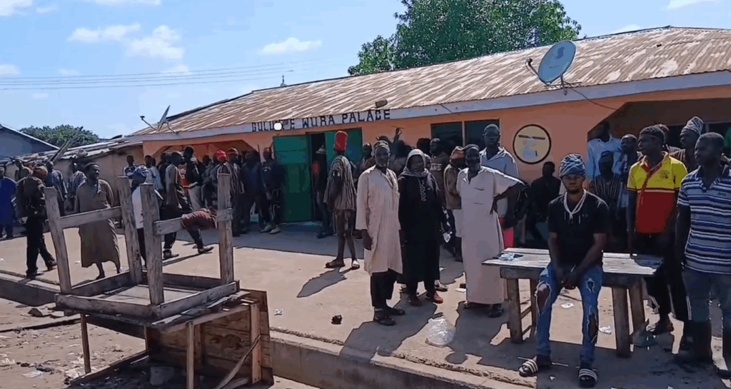 Guns, Charcoal, and Fear: The triggers behind Gulumpe’s dusk-to-dawn lockdown