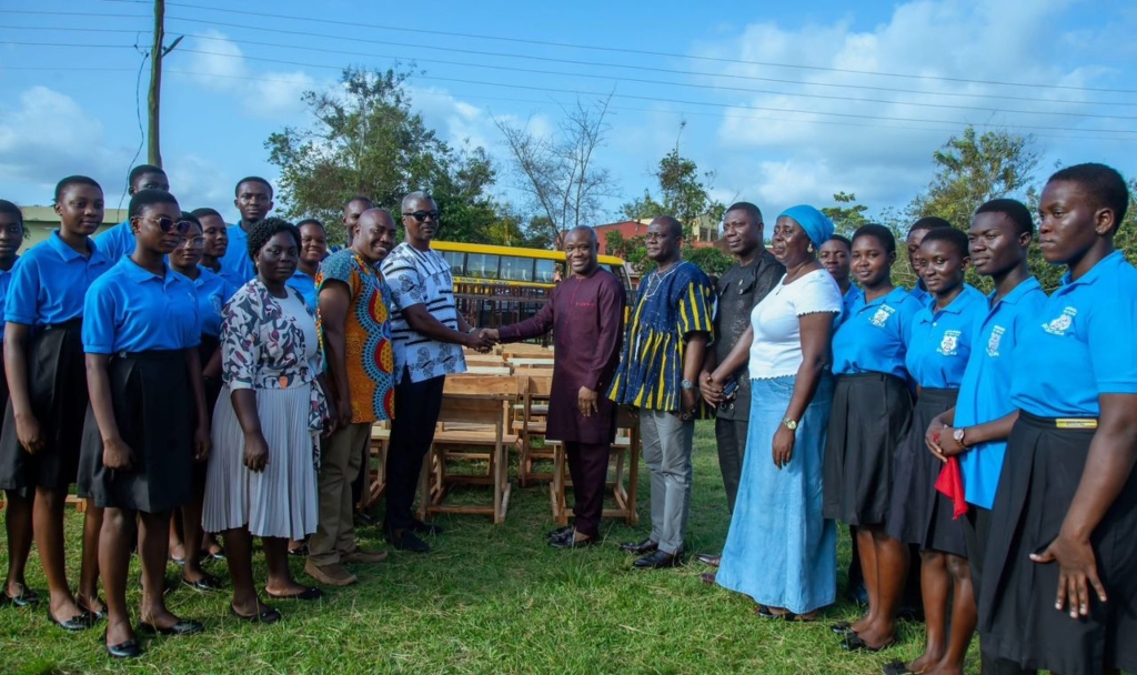 Kwakye Ofosu supports SHSs in AAK constituency with furniture and student supplies – MyJoyOnline