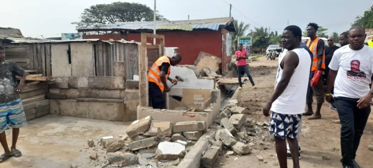 Tema Metro Assembly cracks down on unauthorised structures  – MyJoyOnline