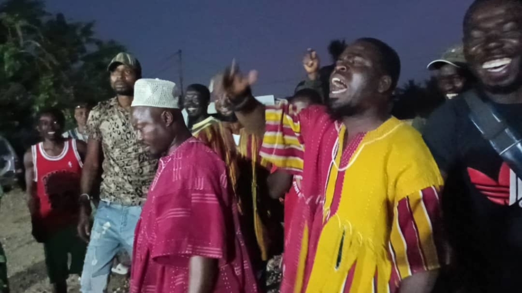 Tension at Bawjiase Police Command as Asafo members clash with soldiers over chieftaincy dispute Tension at Bawjiase Police Command as Asafo members clash with soldiers over chieftaincy dispute