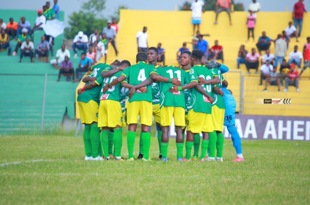 Two Aduana fans dead, three in critical...