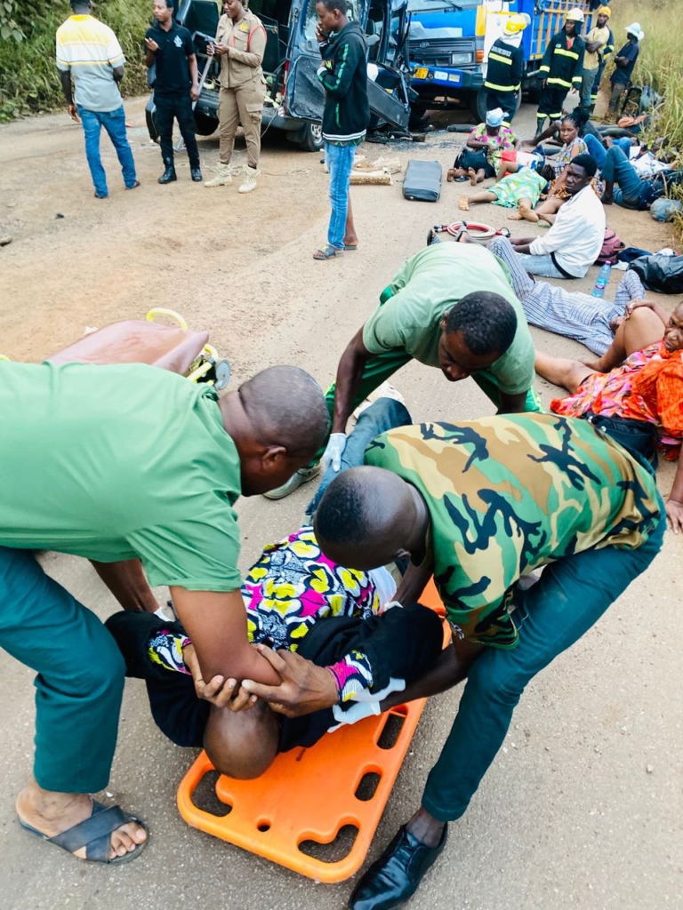 GNFS rescues 16 after head-on collision at Nyamebekyere – MyJoyOnline GNFS rescues 16 after head-on collision at Nyamebekyere – MyJoyOnline