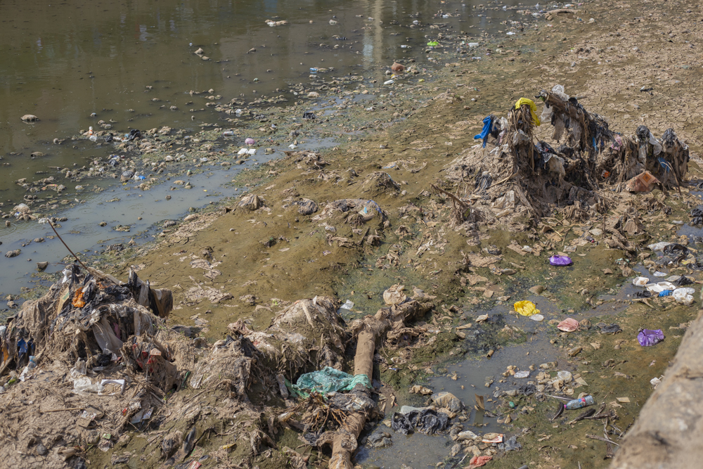 Eight months on: Abandoned silt threatens to reverse Odaw dredging works [Photos]
