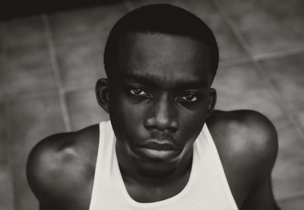 Baves O unveils ‘Rolling Stone’, a soulful ...