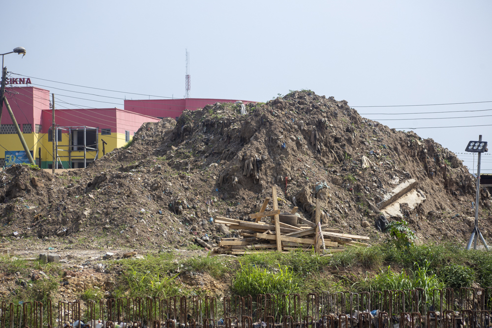 Eight months on: Abandoned silt threatens to reverse Odaw dredging works [Photos]