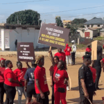 Sarpeiman residents demonstrate over the lack of footbridges Sarpeiman residents demonstrate over the lack of footbridges