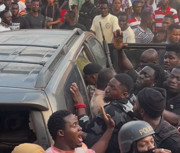 Mob besieges Hwidiem police station after anti-galamsey arrests, military team evacuated for safety