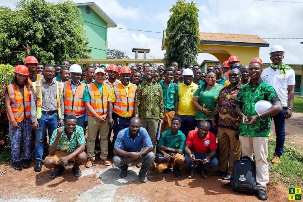 Prempeh College 2000 year group breaks ground on Legacy Project – MyJoyOnline