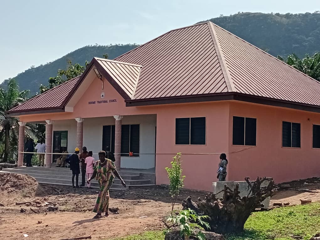 BoG Governor inaugurates Dodome traditional council building