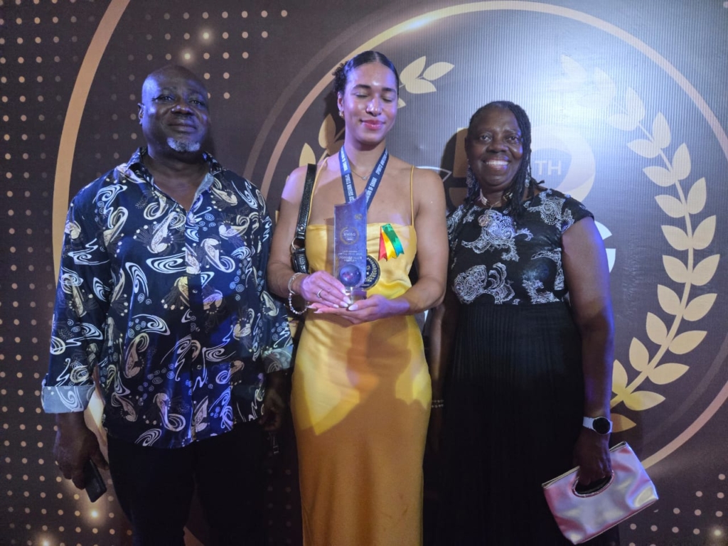 Joselle Mensah wins Swimmer of the Year at ...