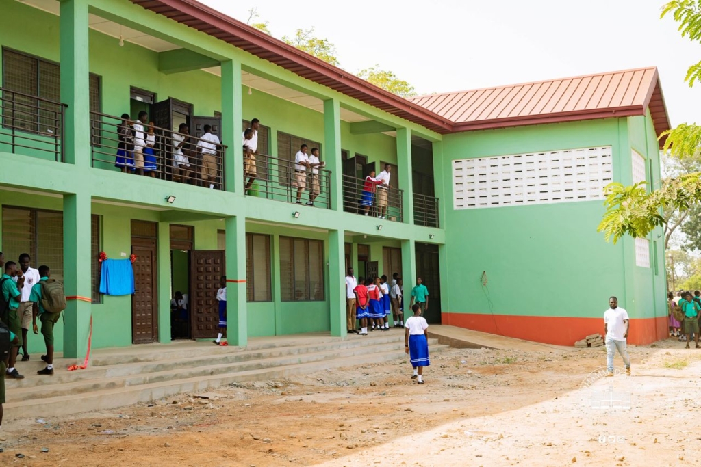 Dr Mohammed Amin Adam commissions 12-unit classroom block for alma mater Dr Mohammed Amin Adam commissions 12-unit classroom block for alma mater