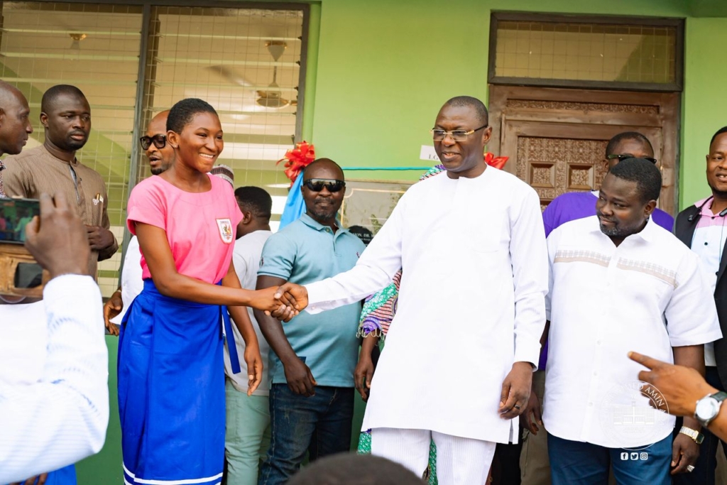 Dr Mohammed Amin Adam commissions 12-unit classroom block for alma mater Dr Mohammed Amin Adam commissions 12-unit classroom block for alma mater