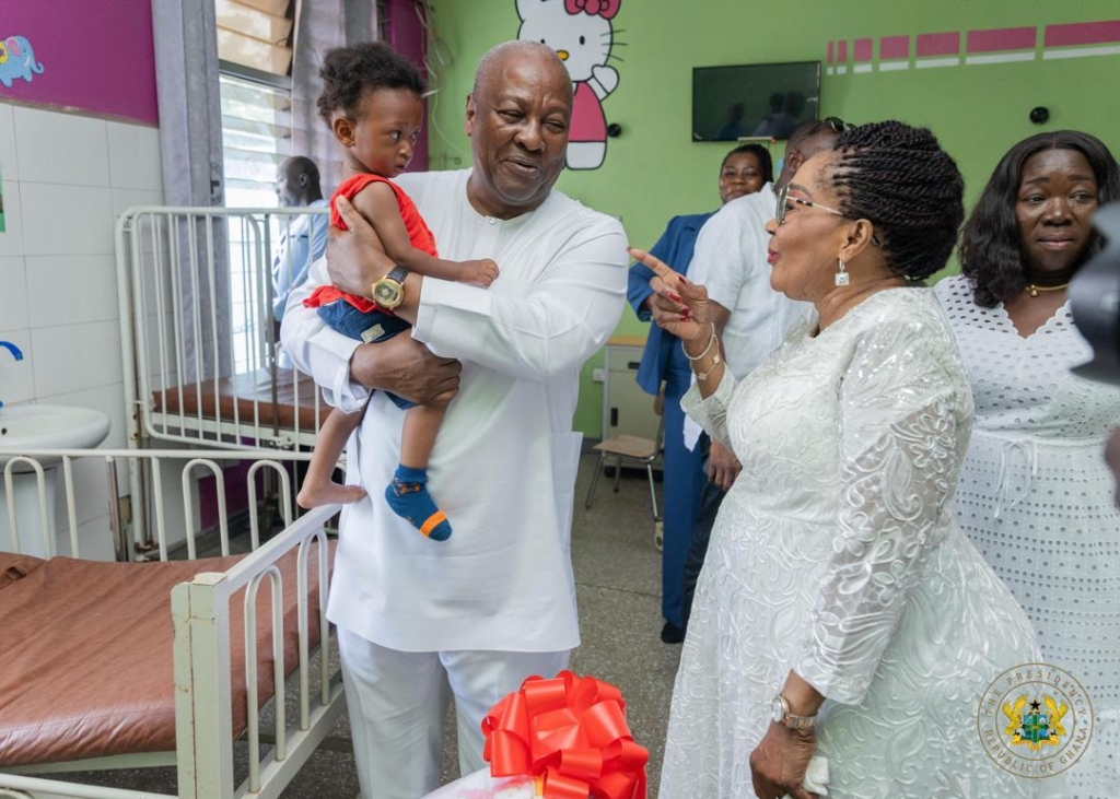 Mahama marks 67th birthday visiting children's wards Mahama marks 67th birthday visiting children's wards