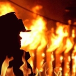 Father who reportedly locked wife and 6 children in bedroom before setting them ablaze found hanging from tree