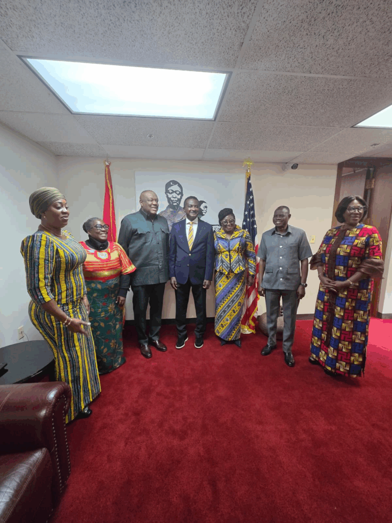 Ambassador Smith welcomes members of Parliament's Committee on Ways and Means Ambassador Smith welcomes members of Parliament's Committee on Ways and Means