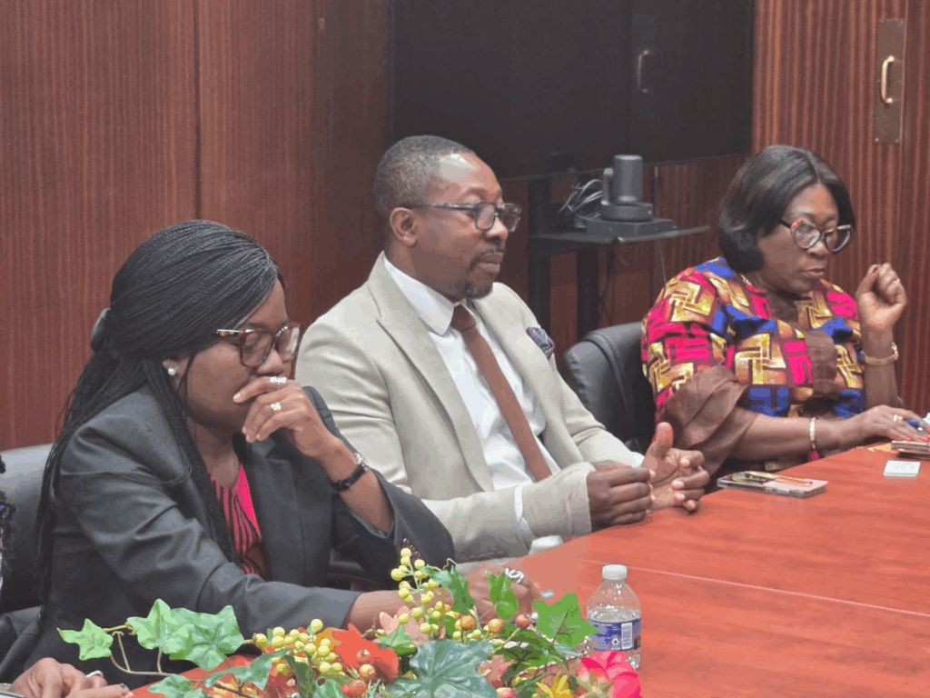 Ambassador Smith welcomes members of Parliament's Committee on Ways and Means Ambassador Smith welcomes members of Parliament's Committee on Ways and Means