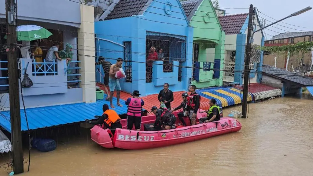 'Once in 300 years' rain hits Thai city as floods ravage South East Asia