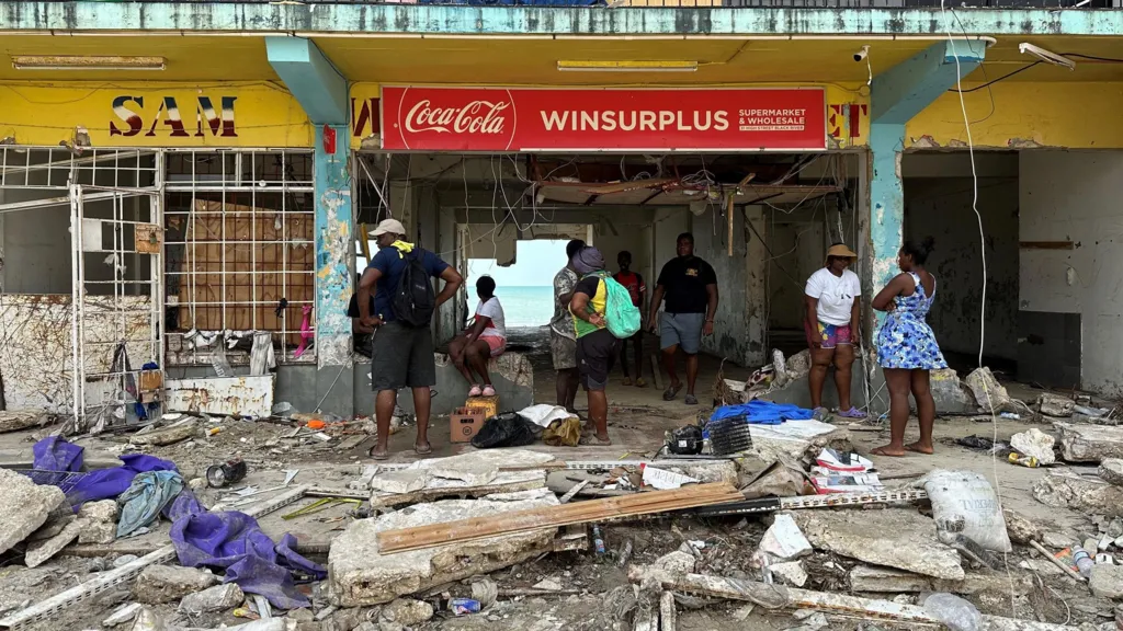 'We need food, we have no food' - desperation takes hold in Jamaica after hurricane 'We need food, we have no food' - desperation takes hold in Jamaica after hurricane