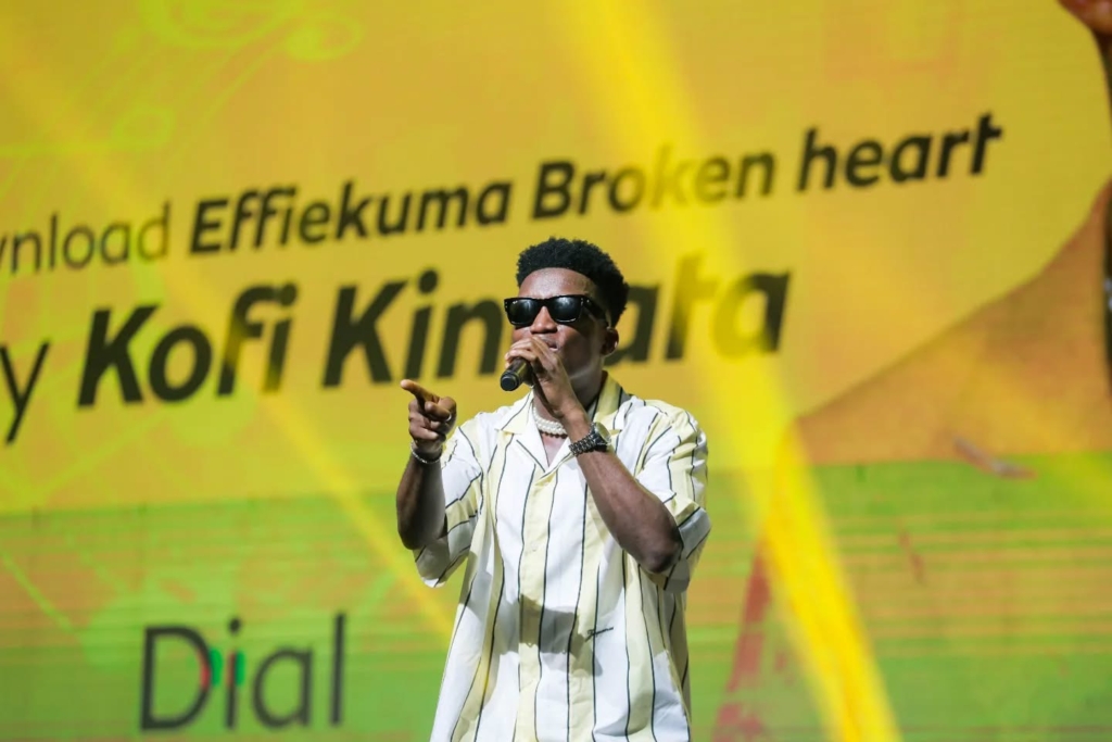 Joe Mettle, Kwame Eugene and Kofi Kinaata thrill patrons at MTN Festival of Nine Lessons and Carols Joe Mettle, Kwame Eugene and Kofi Kinaata thrill patrons at MTN Festival of Nine Lessons and Carols